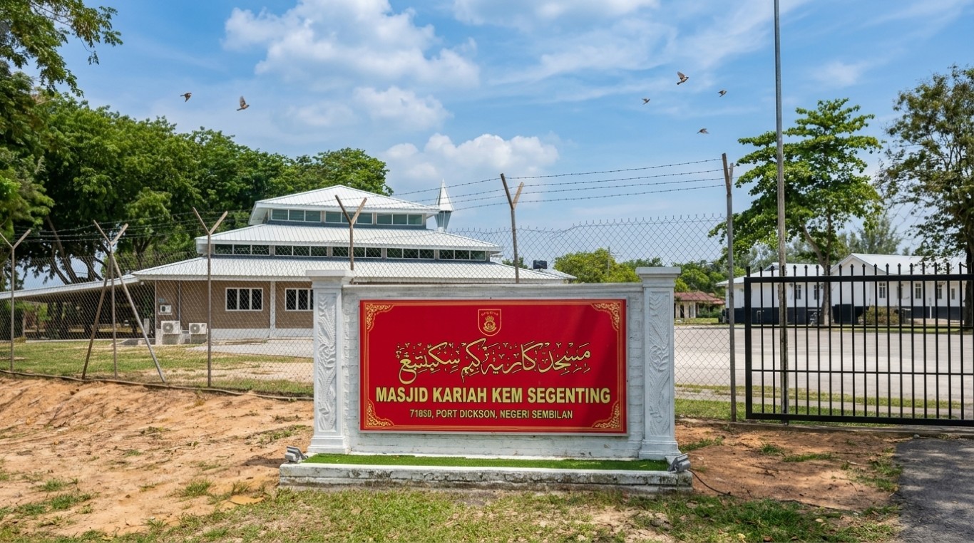 MASJID KARIAH KEM SEGENTING in Negeri Sembilan