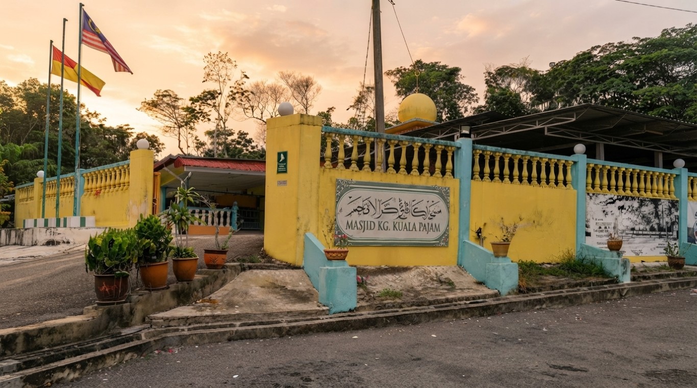 MASJID KARIAH KUALA PAJAM in Selangor