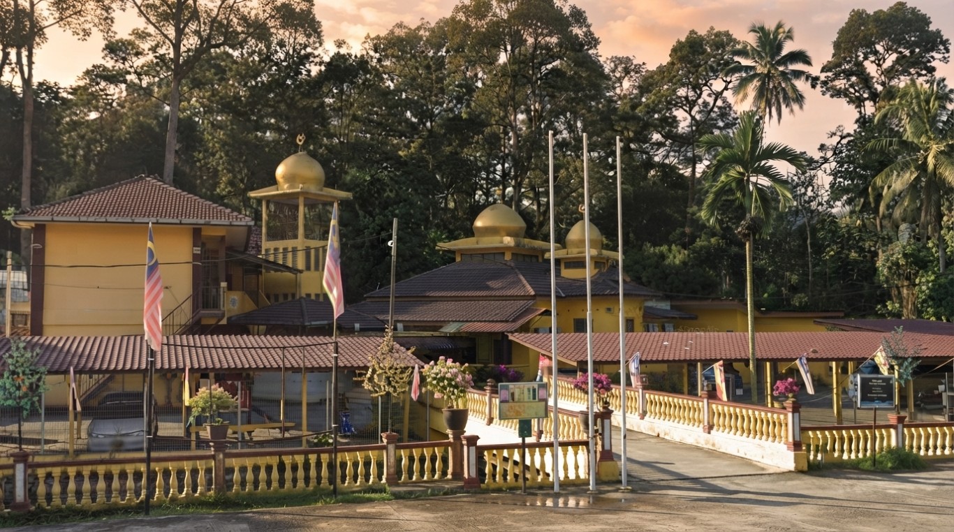 MASJID KARIAH KUALA PANGSON in Selangor
