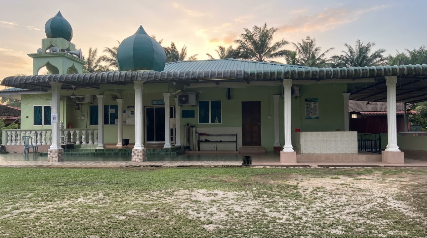 MASJID KOMPLEKS SRI MERANTI (SJ) in Pahang