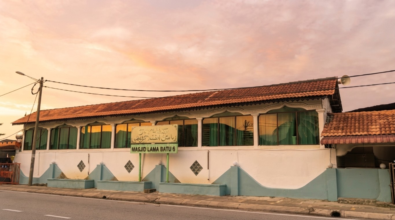 MASJID LAMA BATU 6 in Selangor