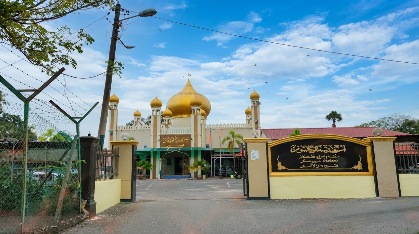 MASJID LANGGAR (TUNKU KALSOM) gallery image in Kedah