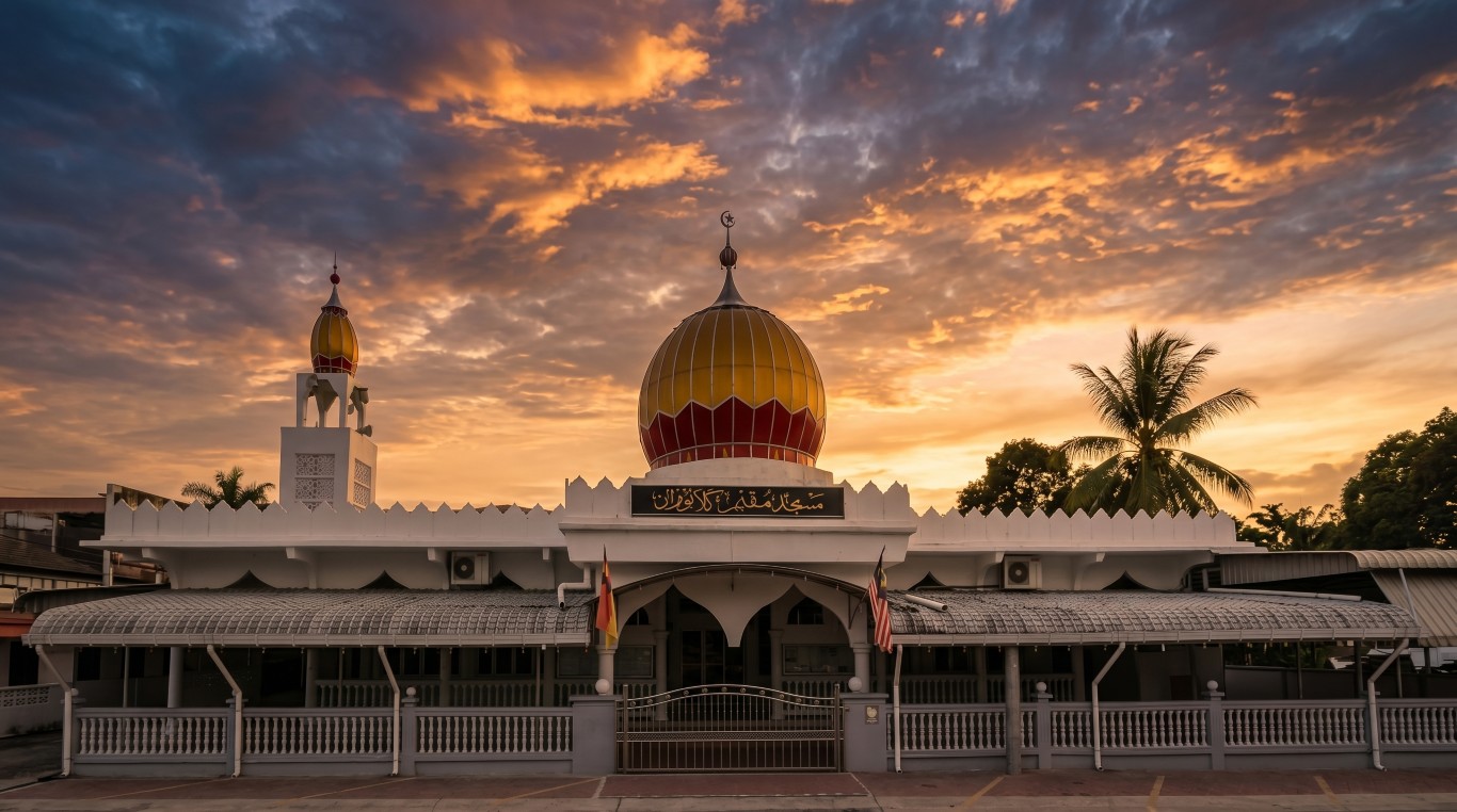 MASJID MUKIM KELABURAN in Kelantan