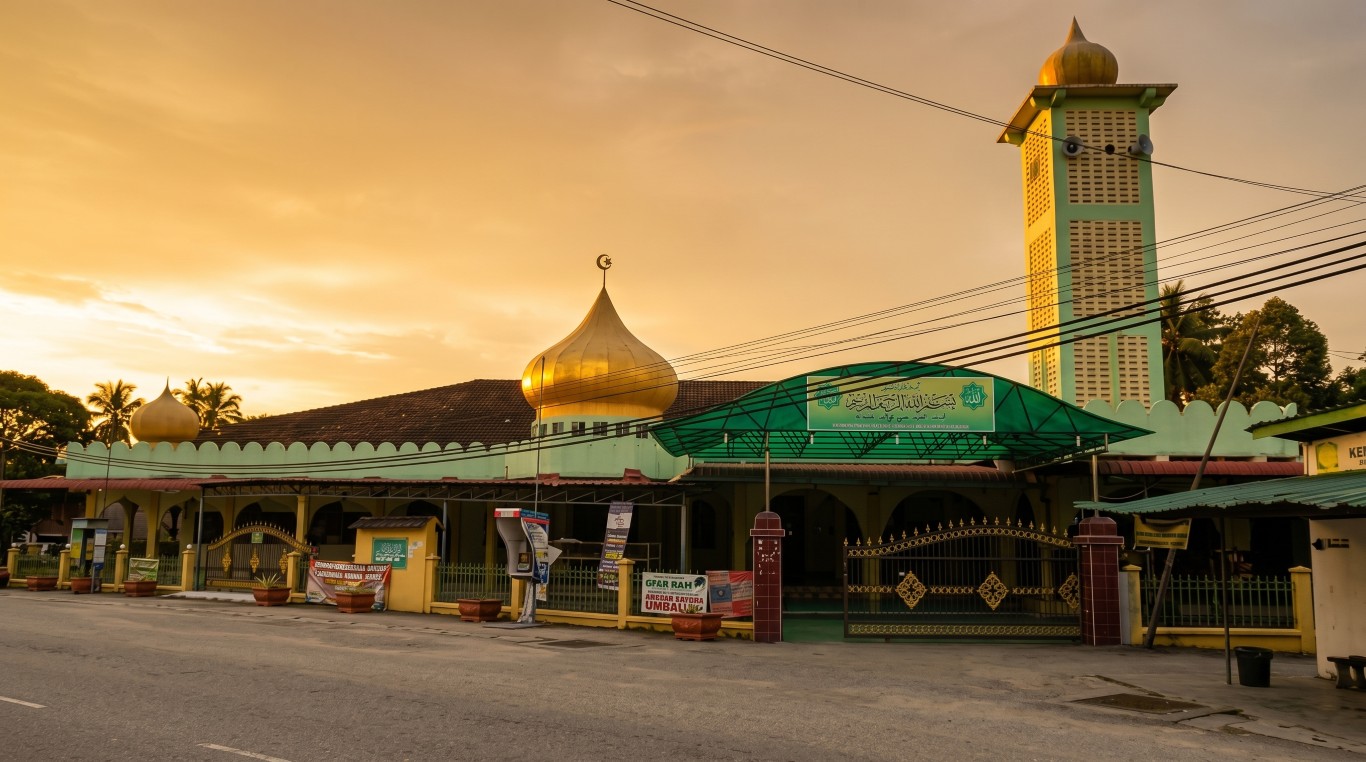MASJID MUKIM WAKAF BUNUT gallery image in Kelantan