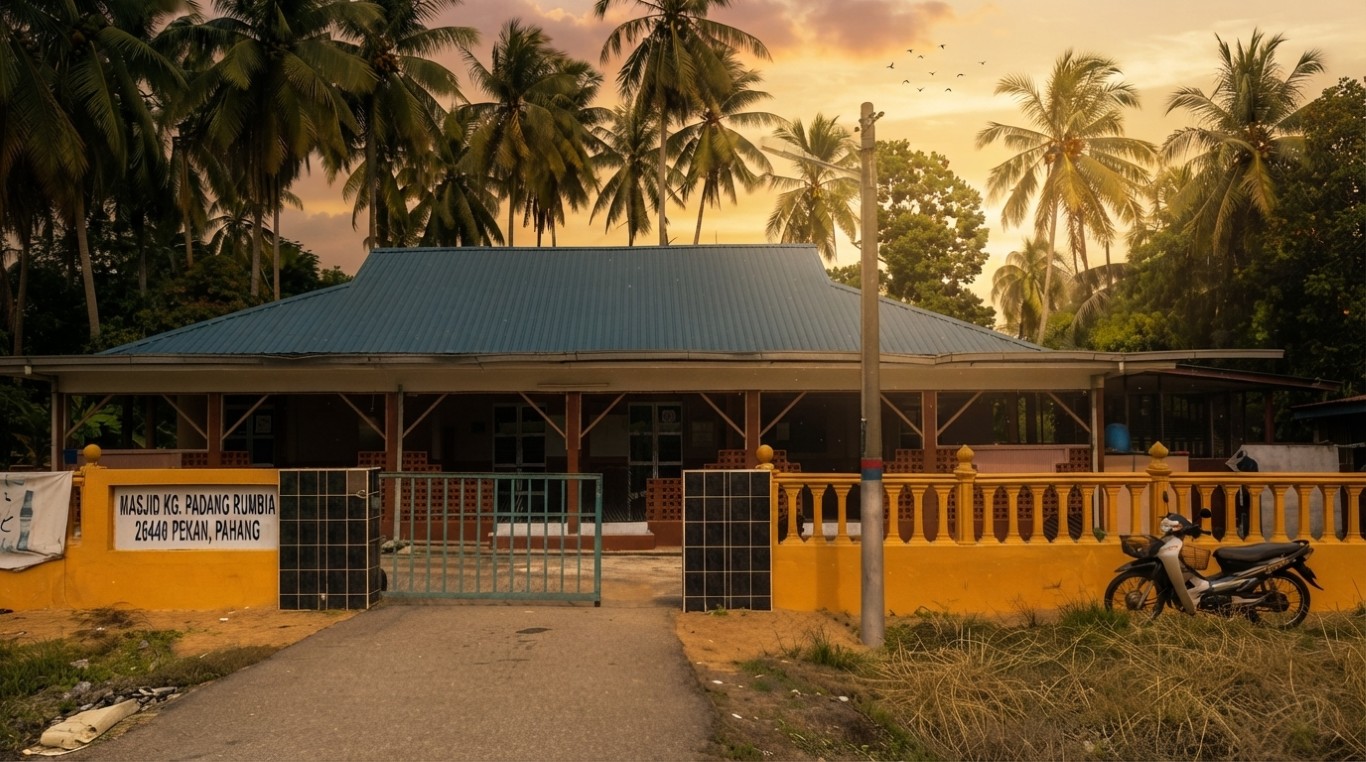 MASJID PADANG RUMBIA in Pahang