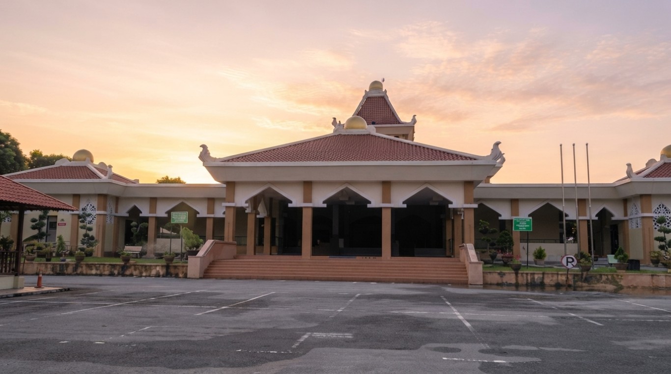 MASJID PANTAI TANAH MERAH JAYA (NURUL HIDAYAH) gallery image in Melaka