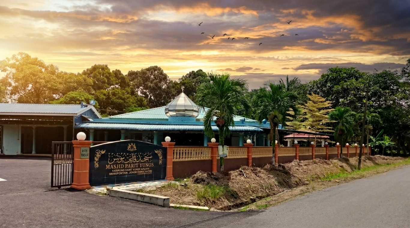 MASJID PARIT JAYOS in Johor