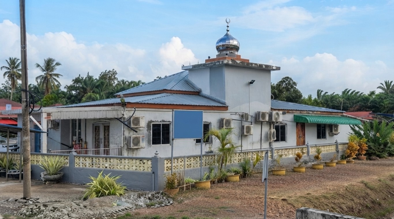 MASJID PARIT PENGHULU gallery image in Melaka