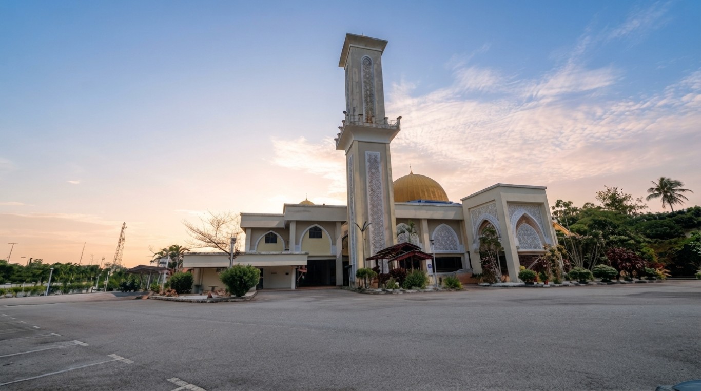 MASJID PEKAN SEPANG in Selangor