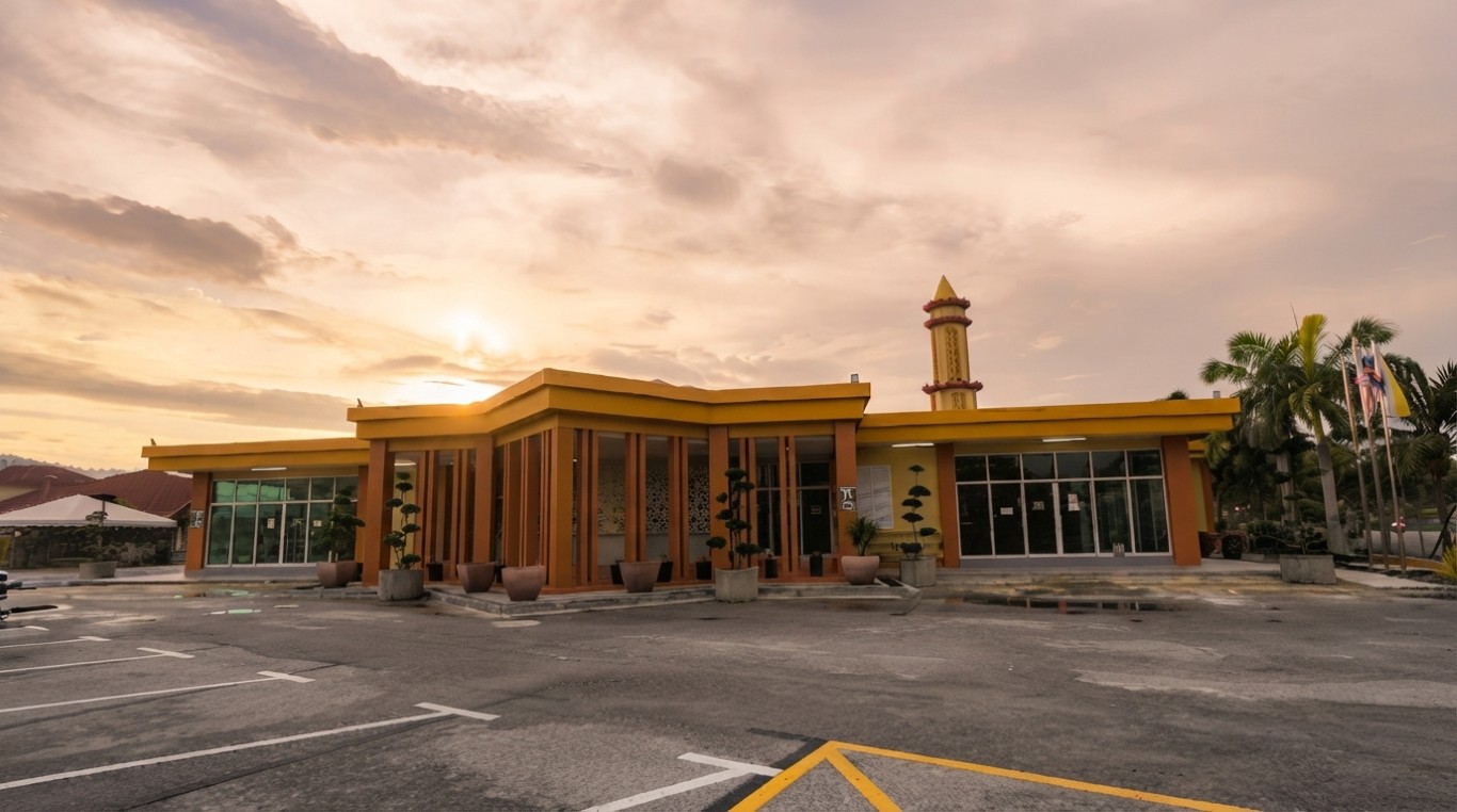 MASJID SALAHUDDIN in Perak