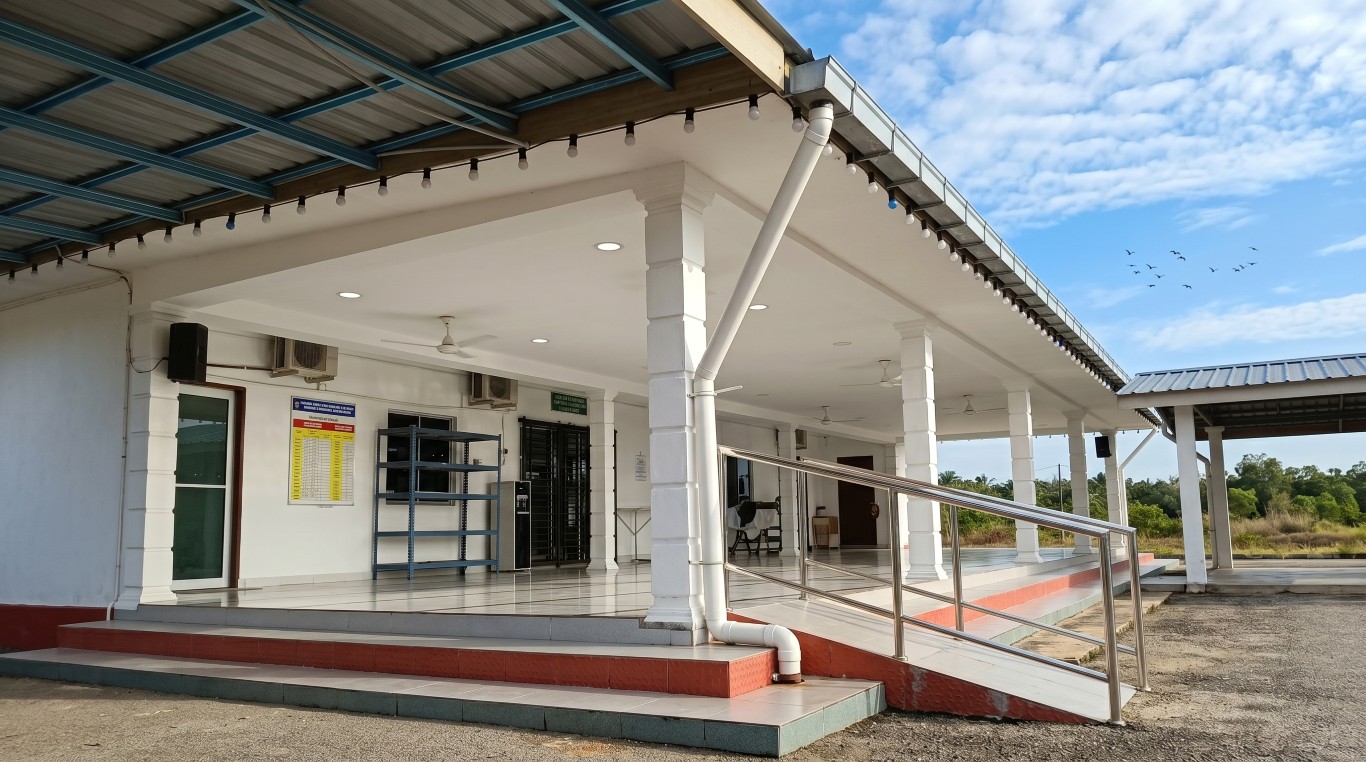 MASJID SANGGANG SEBERANG in Pahang