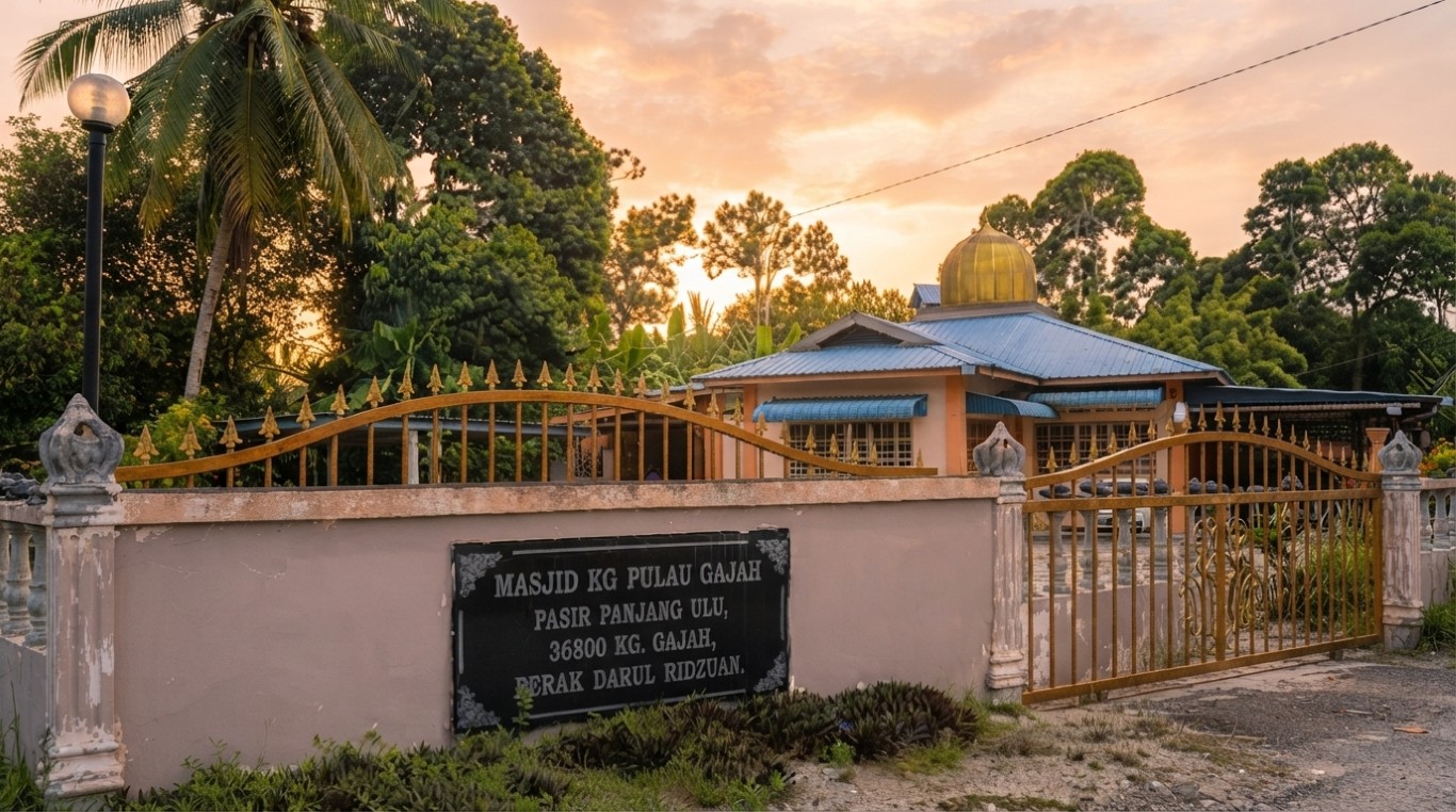 MASJID SEBERANG TERUS/PULAU GAJAH in Perak
