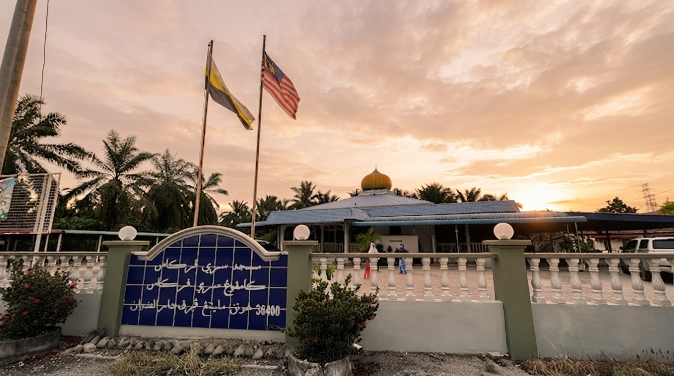 MASJID SERI PERKASA in Perak