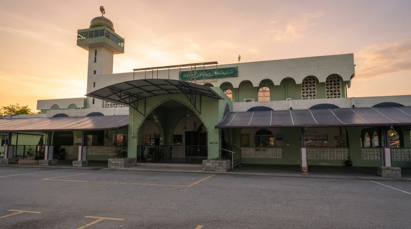 MASJID SULTAN HISAMUDDIN ALAM SHAH in Selangor
