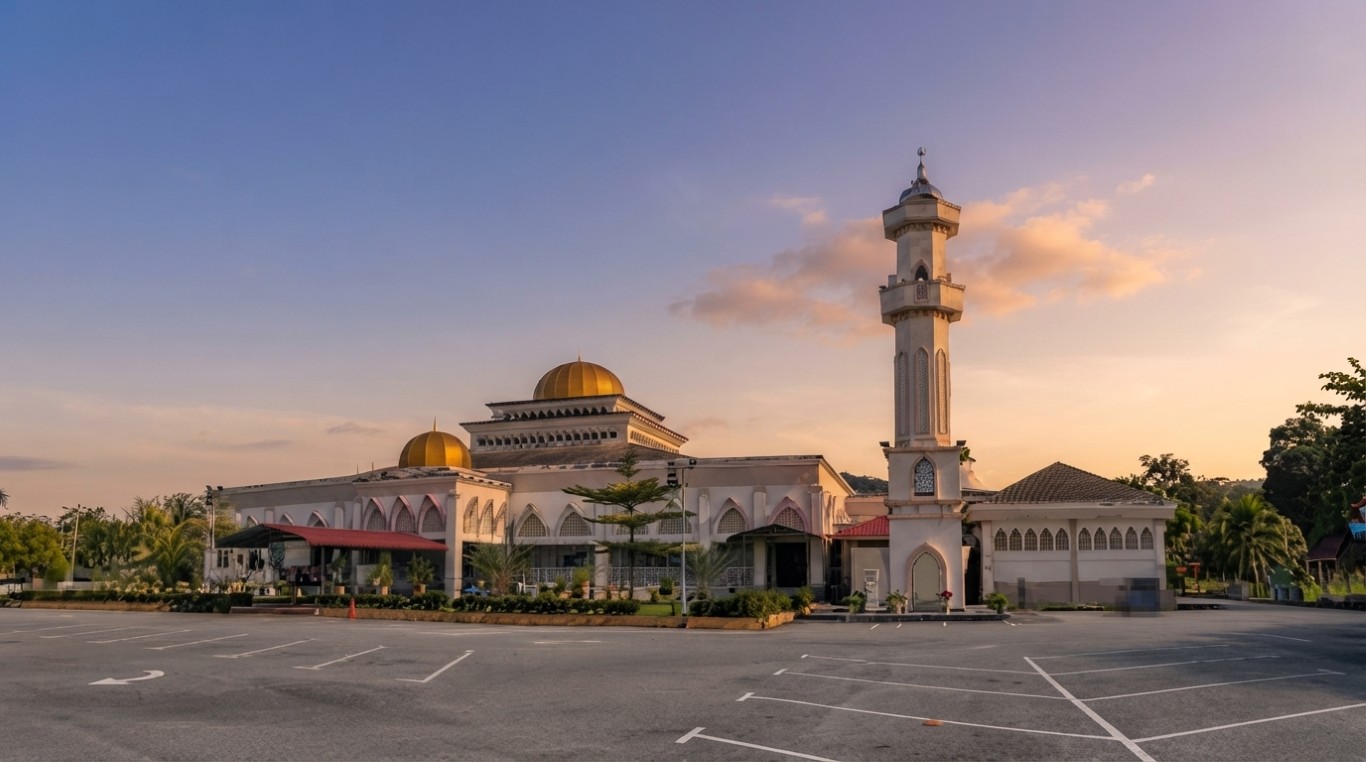 MASJID SULTAN IDRIS SHAH 1 in Perak