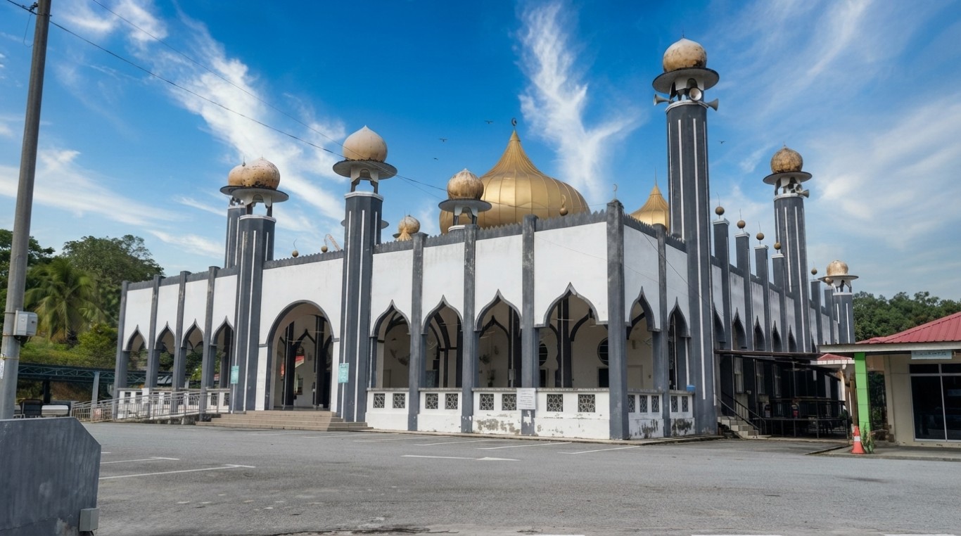 MASJID SULTAN MAHMUD in Pahang