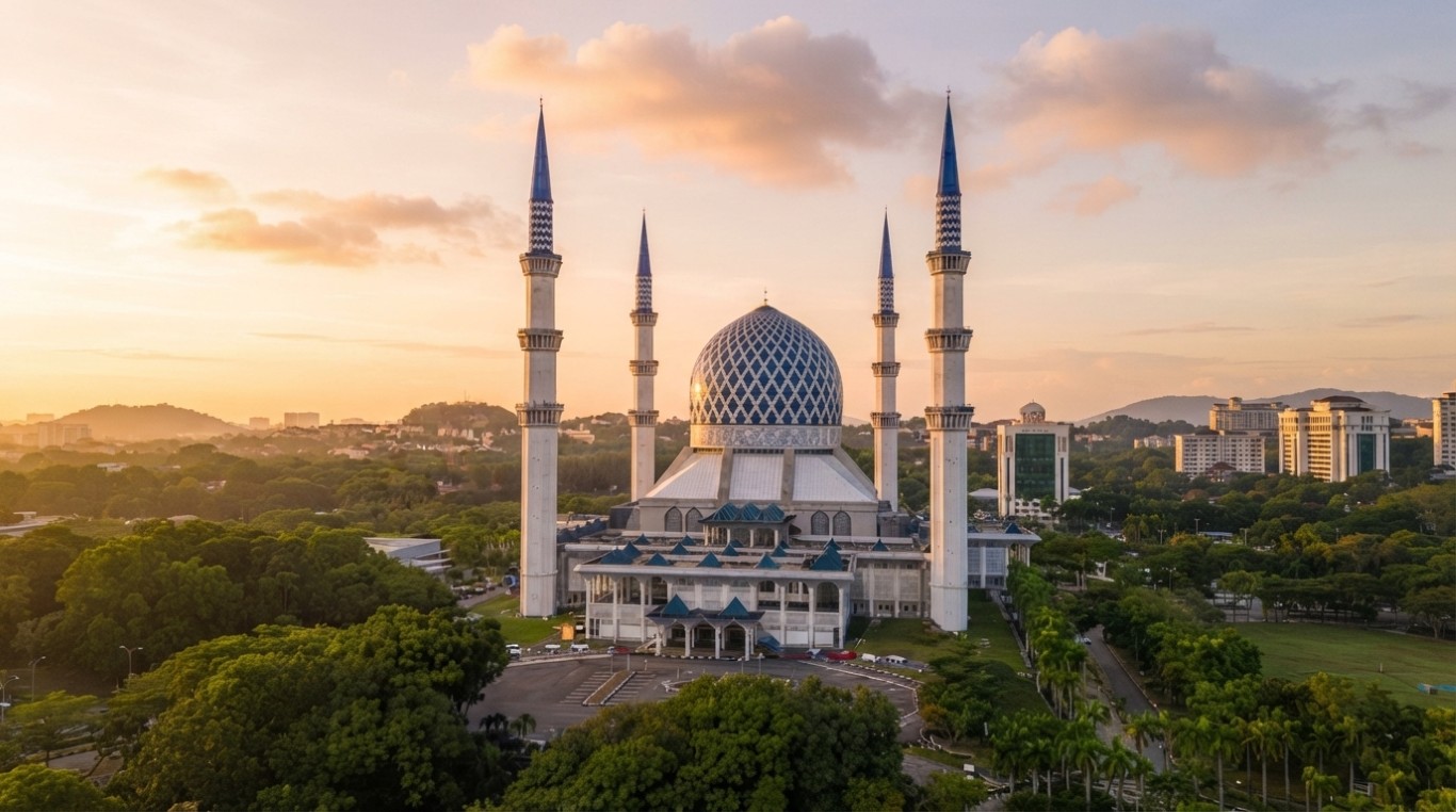 MASJID SULTAN SALAHUDDIN ABDUL AZIZ SHAH in Selangor