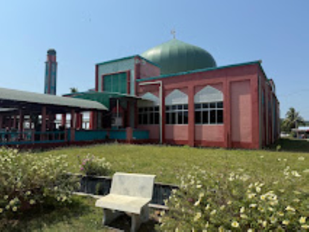 MASJID TANJUNG DAWAI ( SULATANAH BAHIYAH) gallery image in Kedah