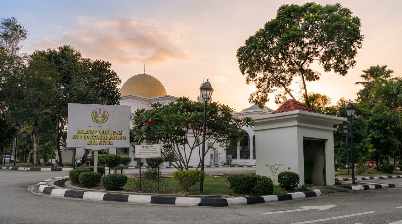 MASJID TENGKU KELANA JAYA PETRA KELANA in Selangor