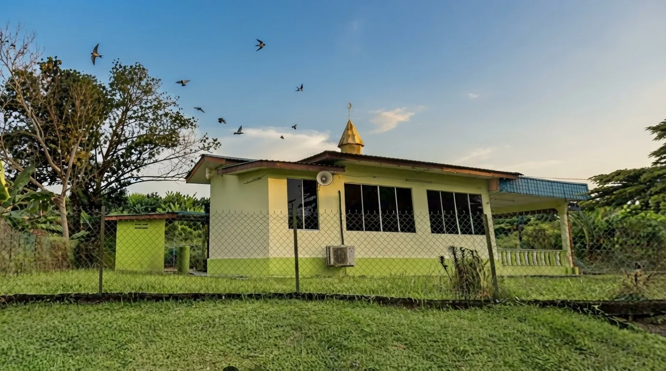 SURAU KG MELAYU SEDENAK, Johor