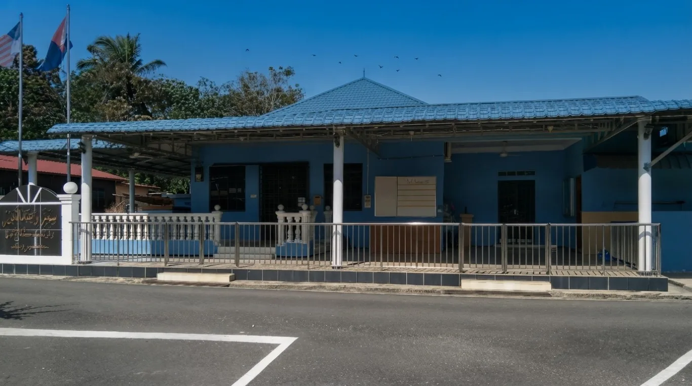 SURAU KAMPUNG BATU TIGA, Johor