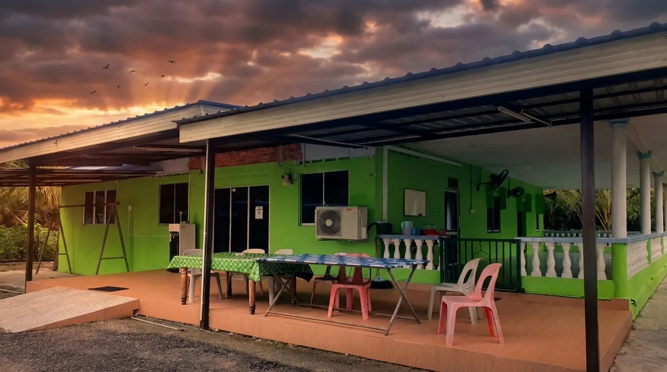 SURAU KAMPUNG PAUH SEPINANG, Johor
