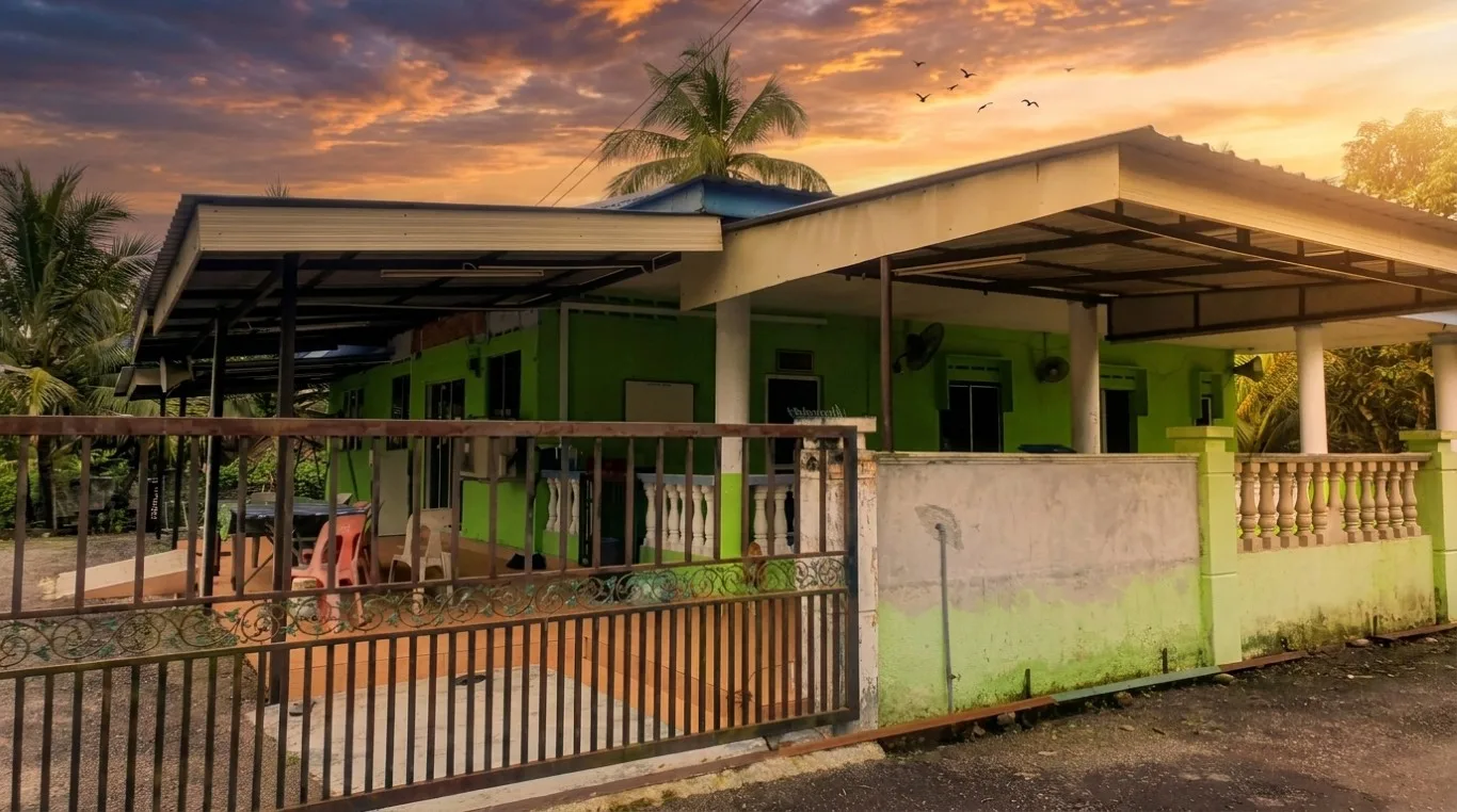 SURAU KAMPUNG PAUH SEPINANG, Johor