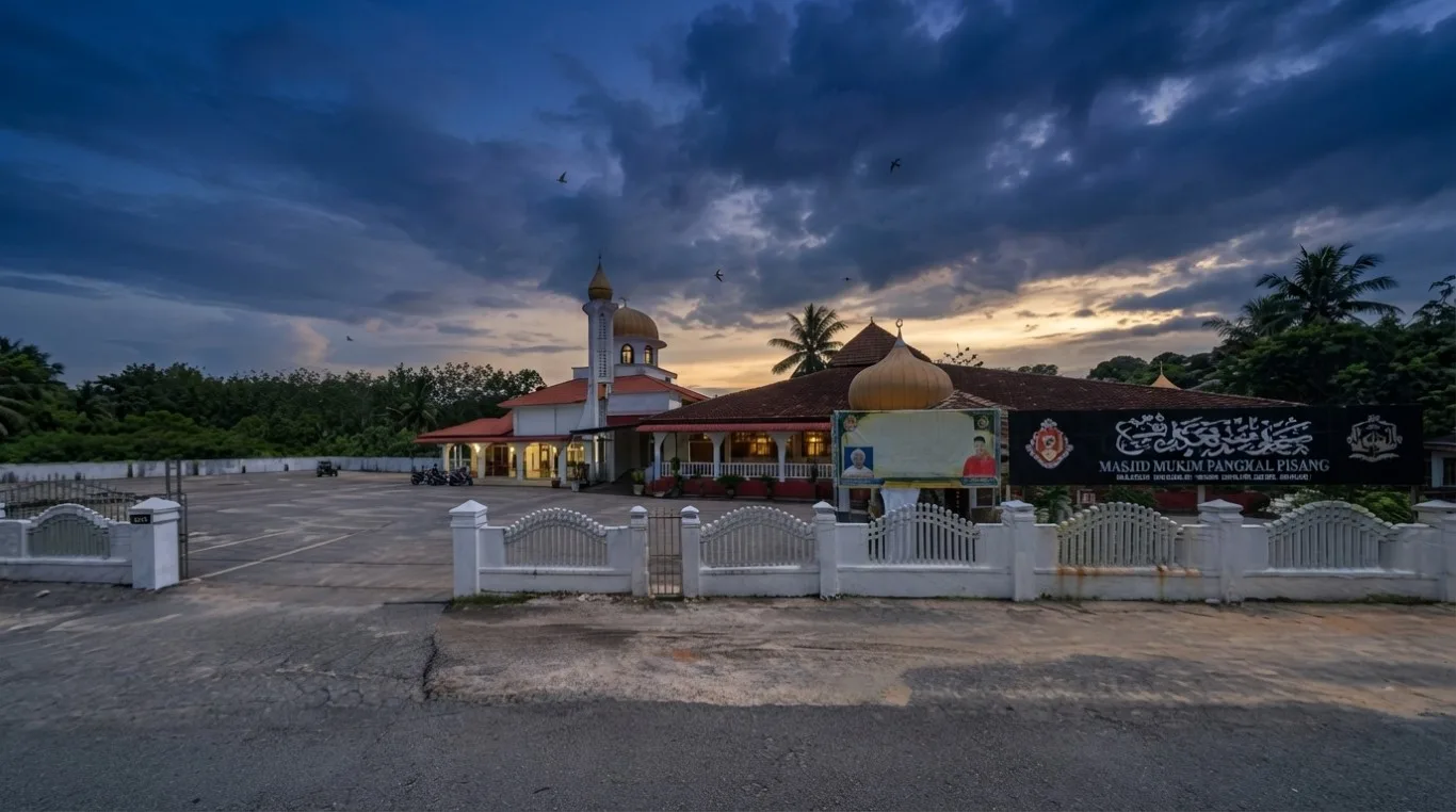 SURAU KG. PANGKAL PISANG in Kelantan