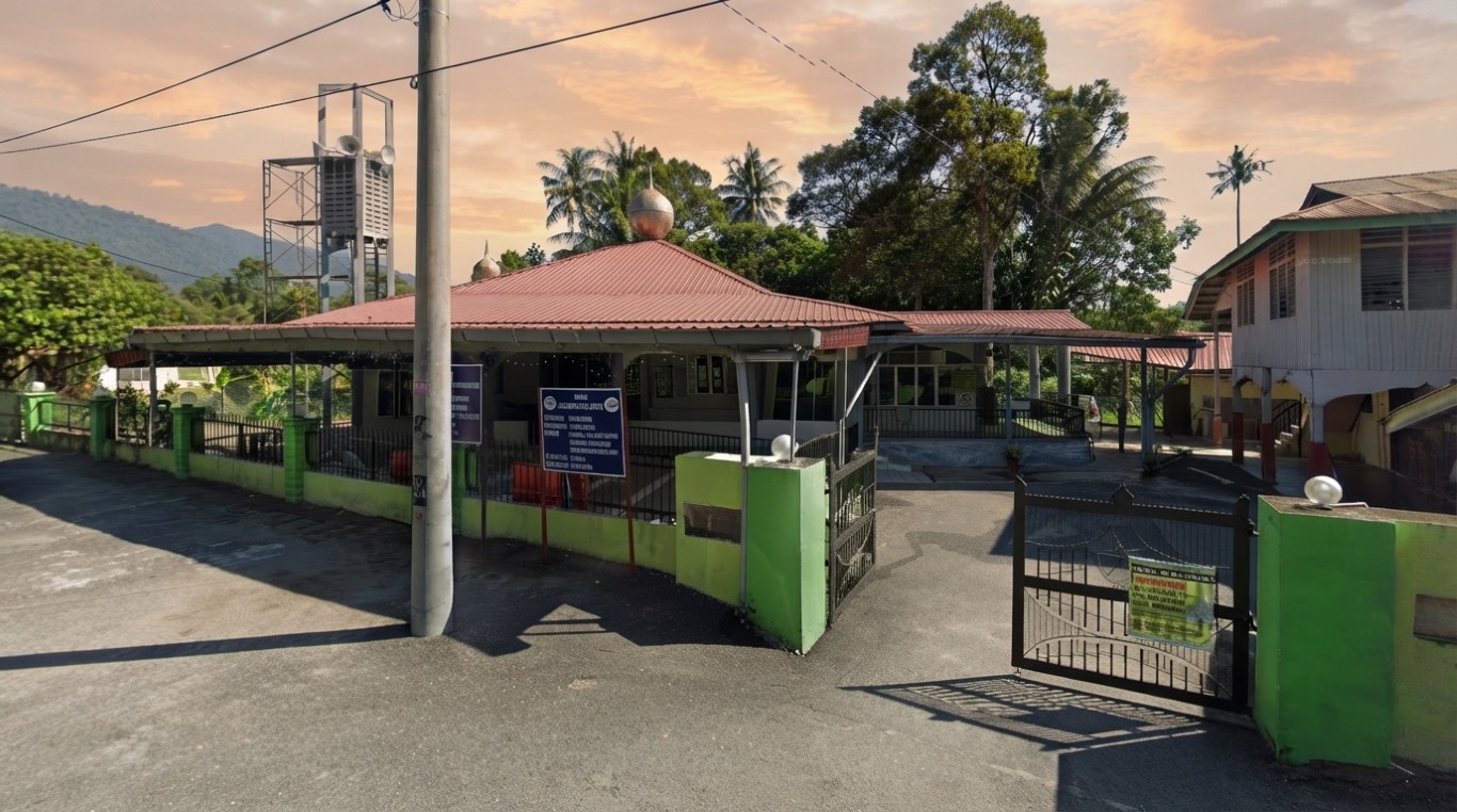 MASJID AL - HURIAH, KG LALANG in Perak