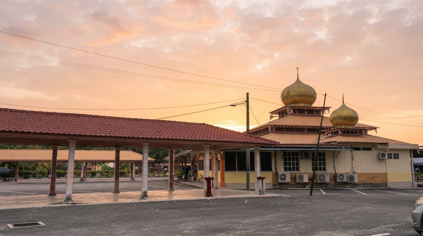 MASJID AL - KHAIRIAH WATANIAH in Perak
