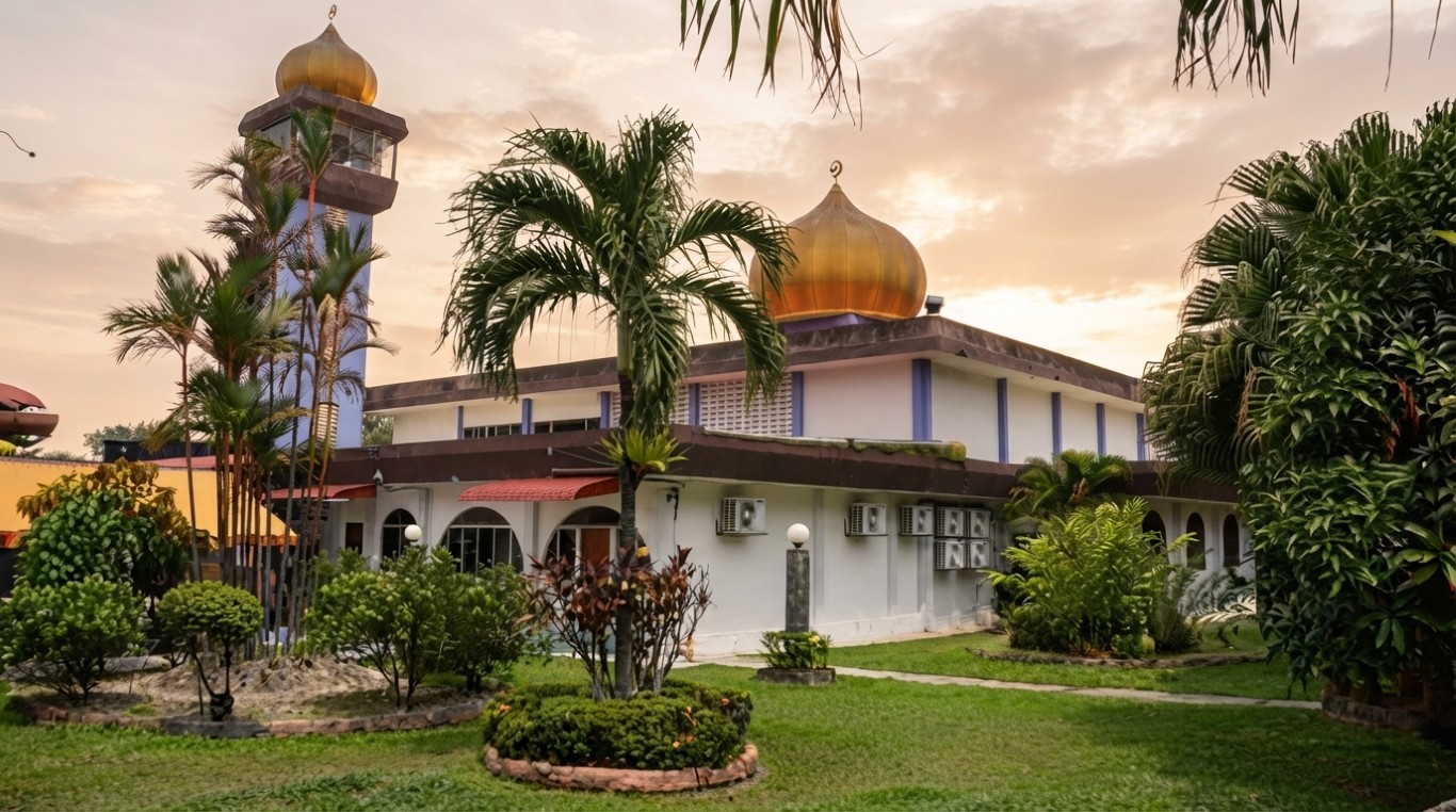 MASJID AL - MAKMURIAH in Selangor