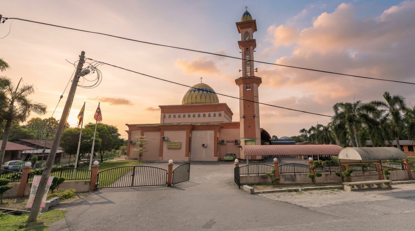 MASJID AL - SYARIFAH in Perak