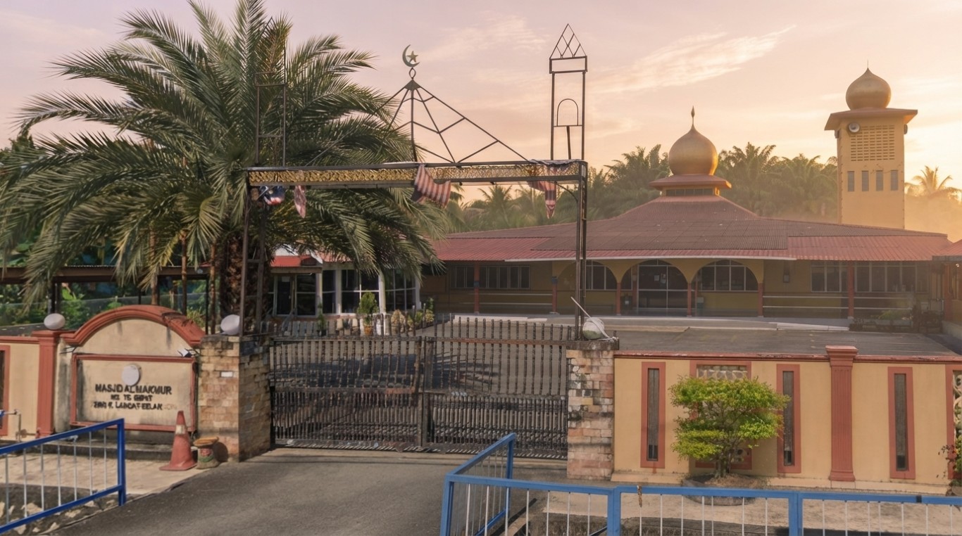 MASJID AL MAKMUR, TANJUNG SEPAT in Selangor