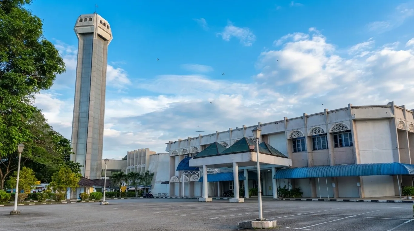 MASJID AL- MUKTAFI BILLAH SHAH, LADANG (KERAJAAN), Terengganu