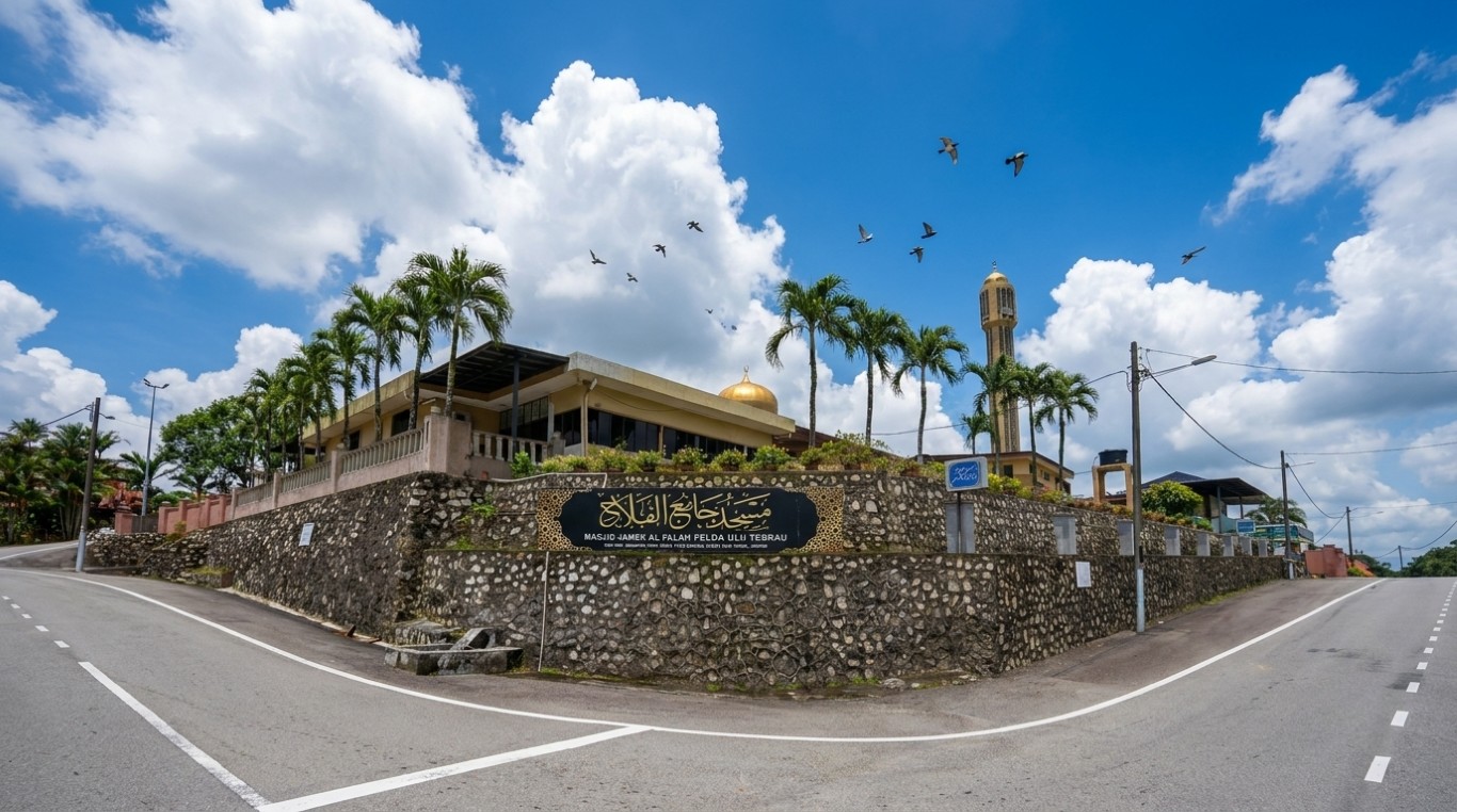 MASJID AL-FALAH , KG FELDA ULU TEBRAU gallery image in Johor