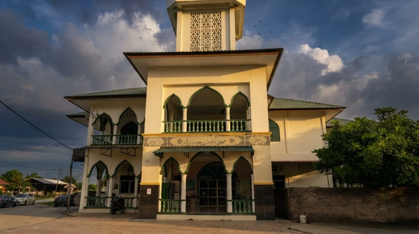 MASJID AL-FURQAN, SIMPANG EMPAT CHENDERING, Terengganu