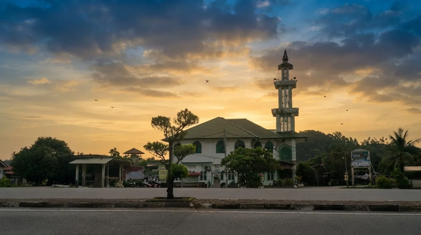 MASJID AL-FURQAN, SIMPANG EMPAT CHENDERING, Terengganu