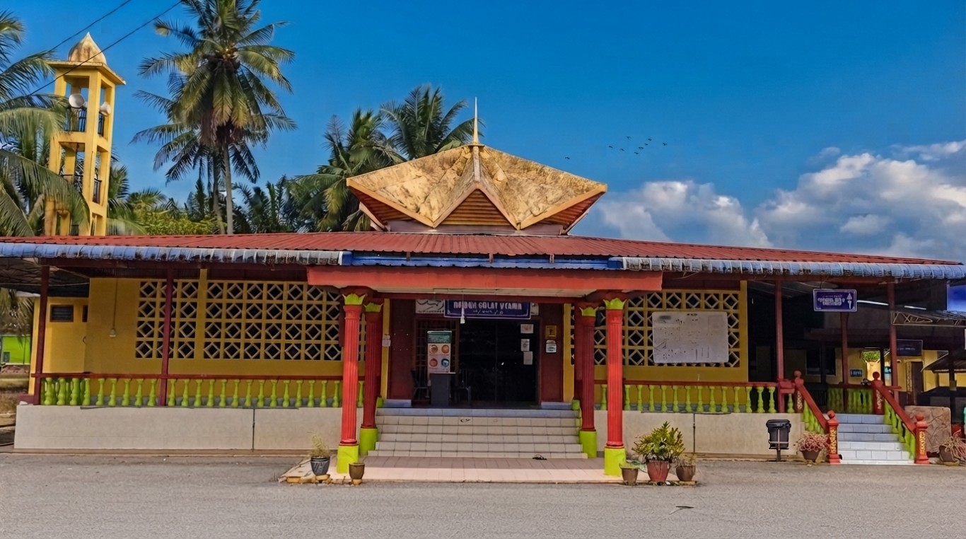 MASJID AL-MA'AROF in Pahang