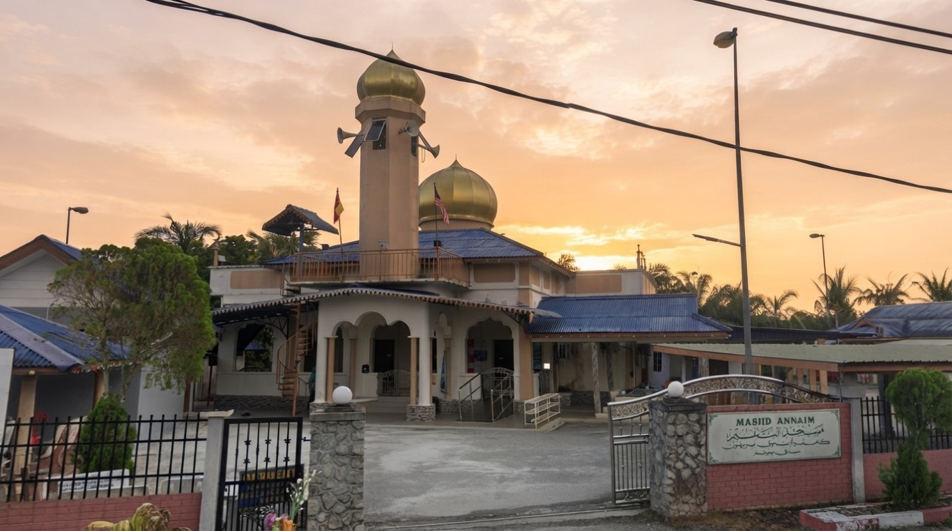 MASJID AN - NAIM TEBUK BERIHUN in Selangor