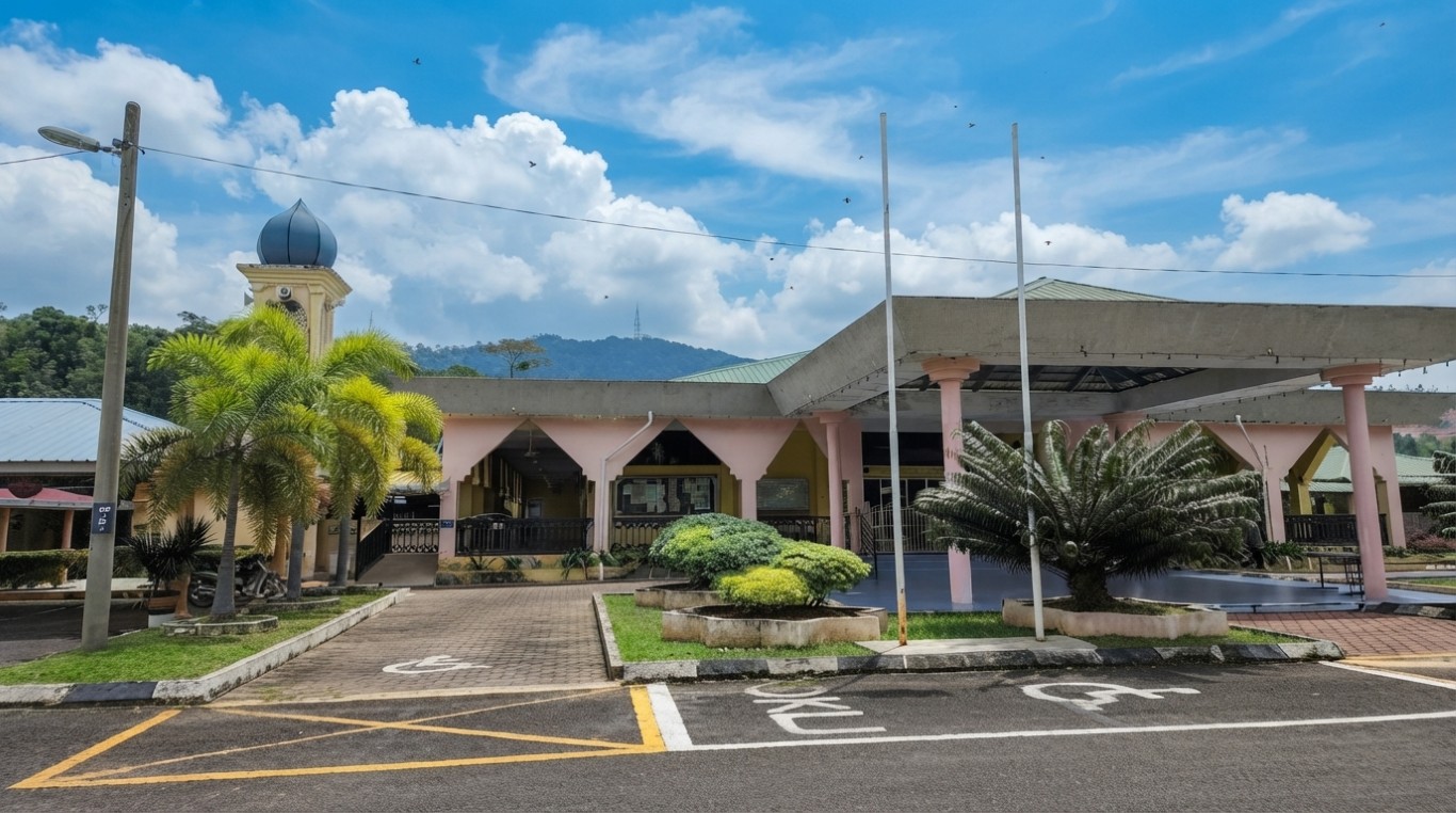 MASJID AN-NADHAH BUKIT IBAM in Pahang