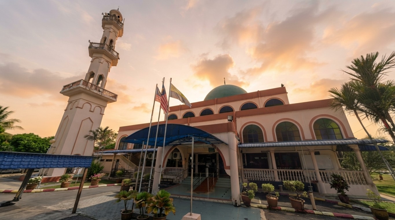 MASJID AR - RAHMANIAH, FELDA LASAH in Perak