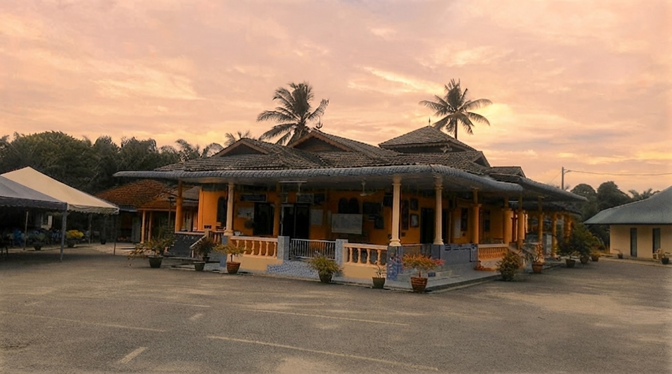 MASJID AR-RAUDHAH in Perak