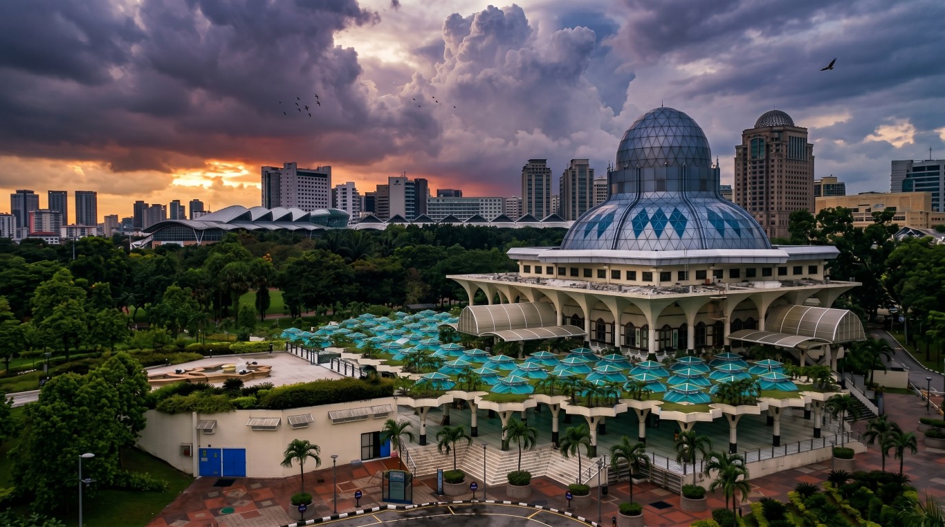 MASJID ASY-SYAKIRIN gallery image in Kuala Lumpur