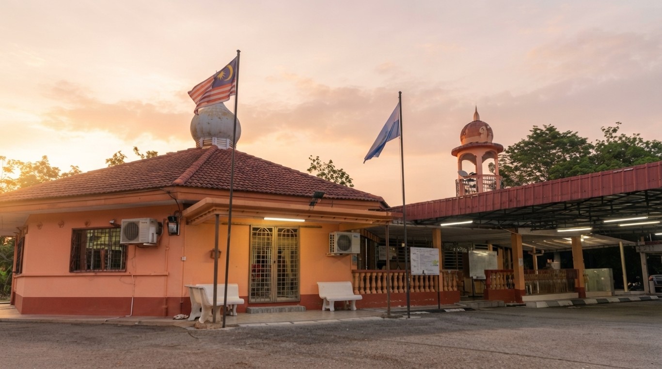 MASJID AT - TARSAWIAH, KG TROSOR in Perak