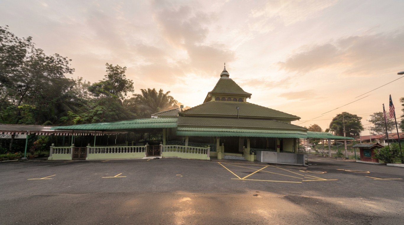 MASJID BERINGIN (AL-QUDDUS) in Melaka