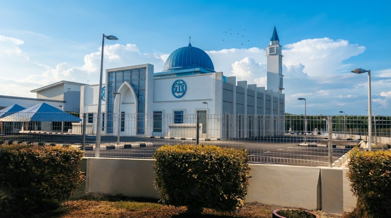 MASJID IKHSANIAH FELDA BUKIT PUCHONG in Pahang