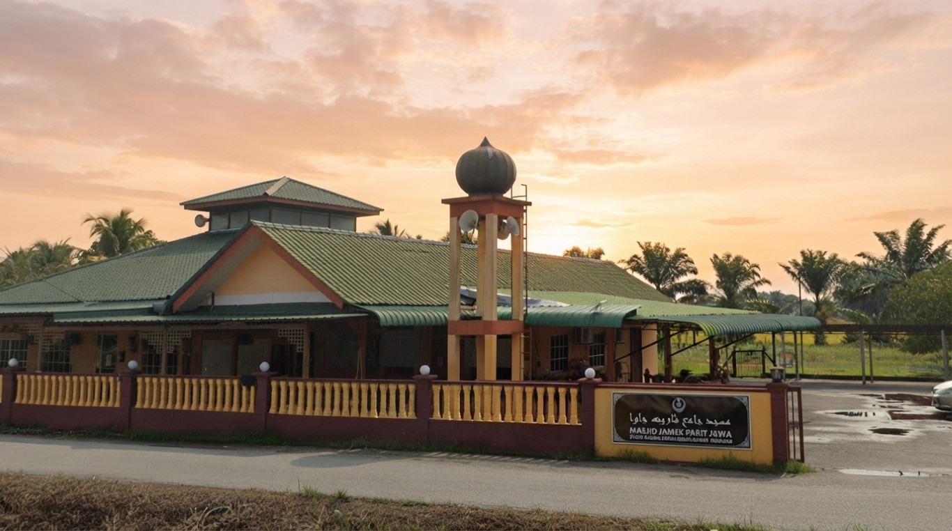 MASJID JAMEK PARIT JAWA in Perak