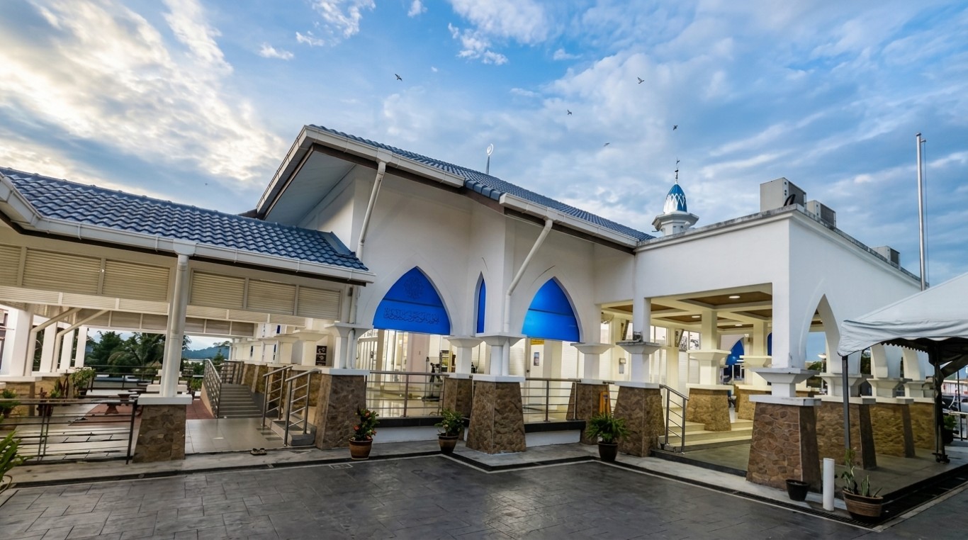 MASJID JAMEK PEKAN BAHAU gallery image in Negeri Sembilan
