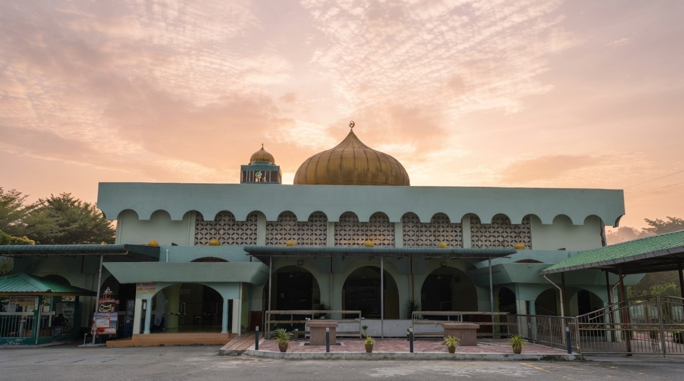 MASJID JAMEK SULTAN HISHAMUDIN in Selangor