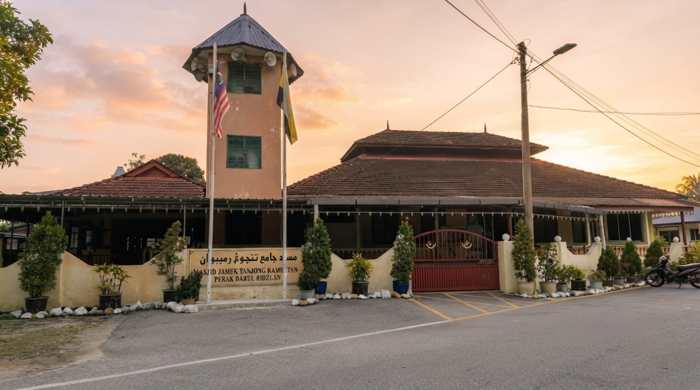 MASJID JAMEK TANJUNG RAMBUTAN in Perak
